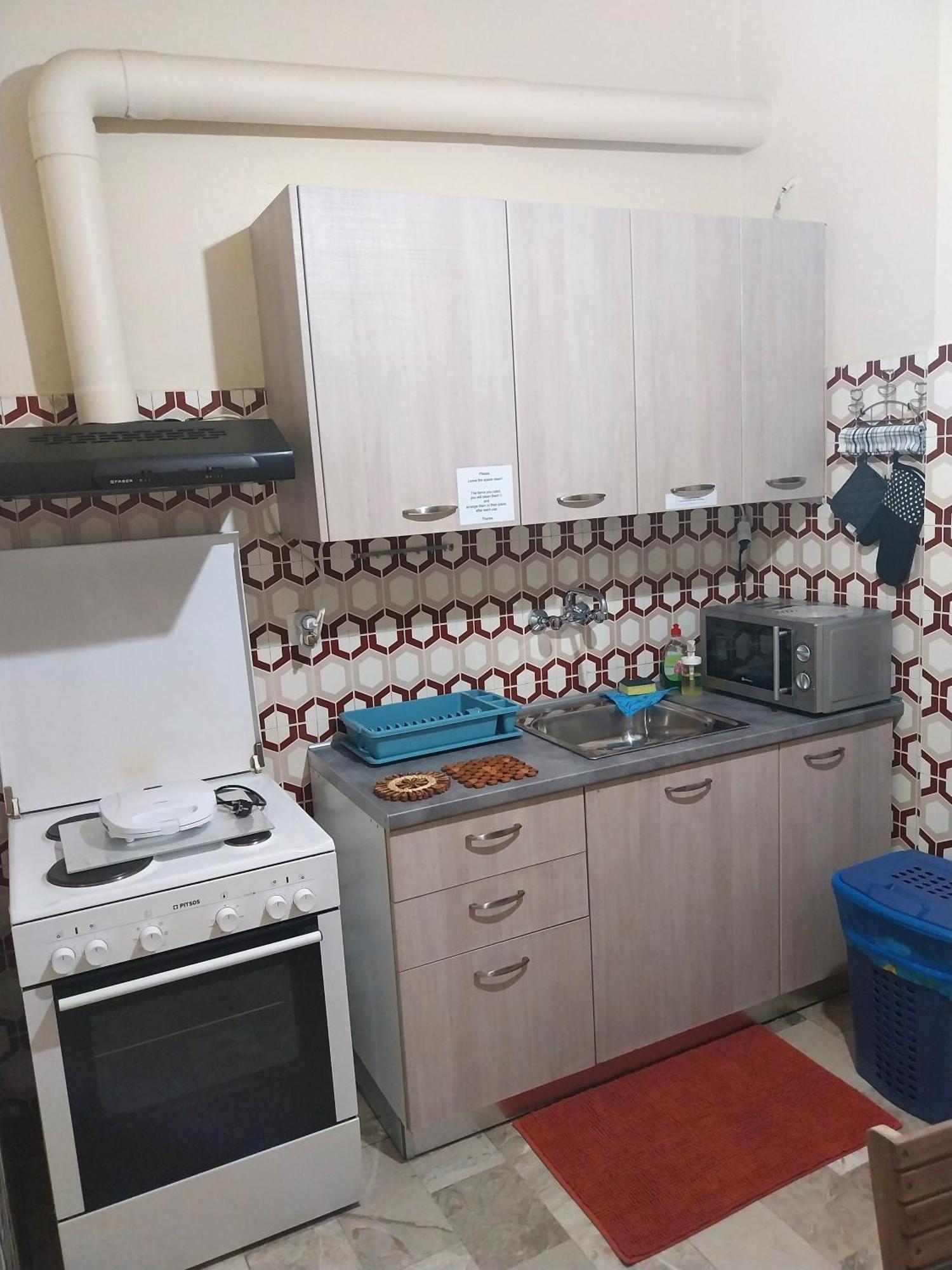 Cozy & Bright Home 50M From Subway -Agios Antonios 아테네 외부 사진